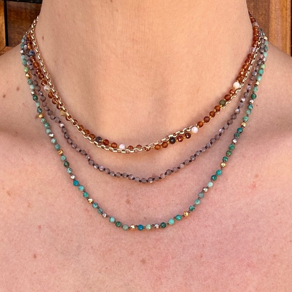 Handmade hand knotted triple layer gemstone necklace - Picture 6 of 8